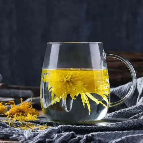 Is it suitable to drink chrysanthemum tea after staying up late